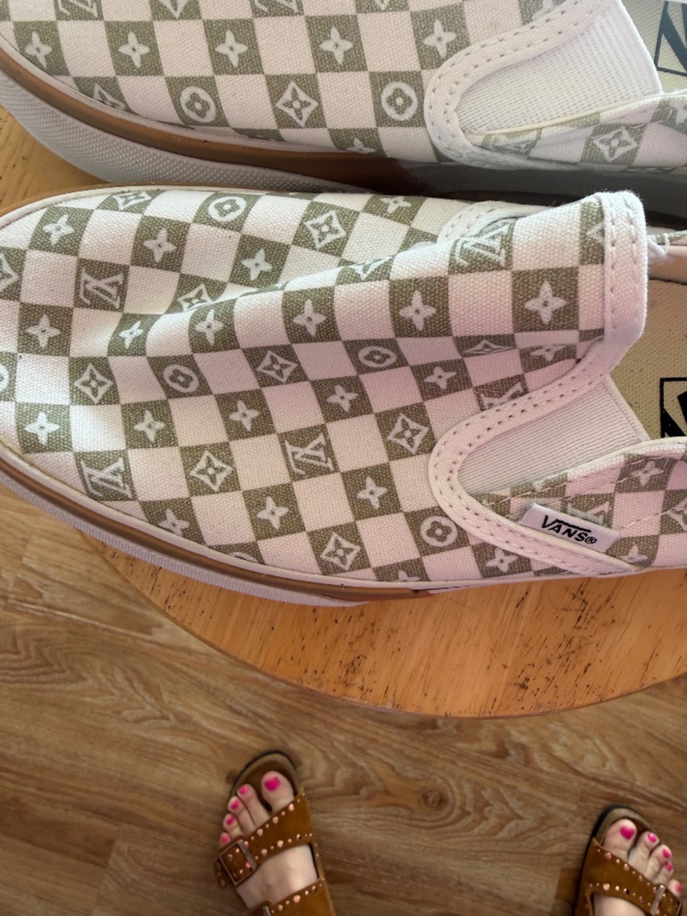 Custom platform Vans - Picture 5 of 7